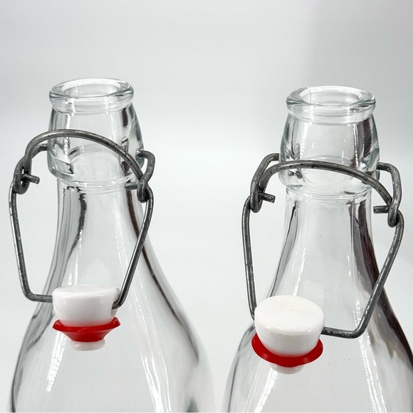 Vintage Italian (2) Swing Top 1 Lt. Glass Bottles/Carafes - Picture 6 of 11